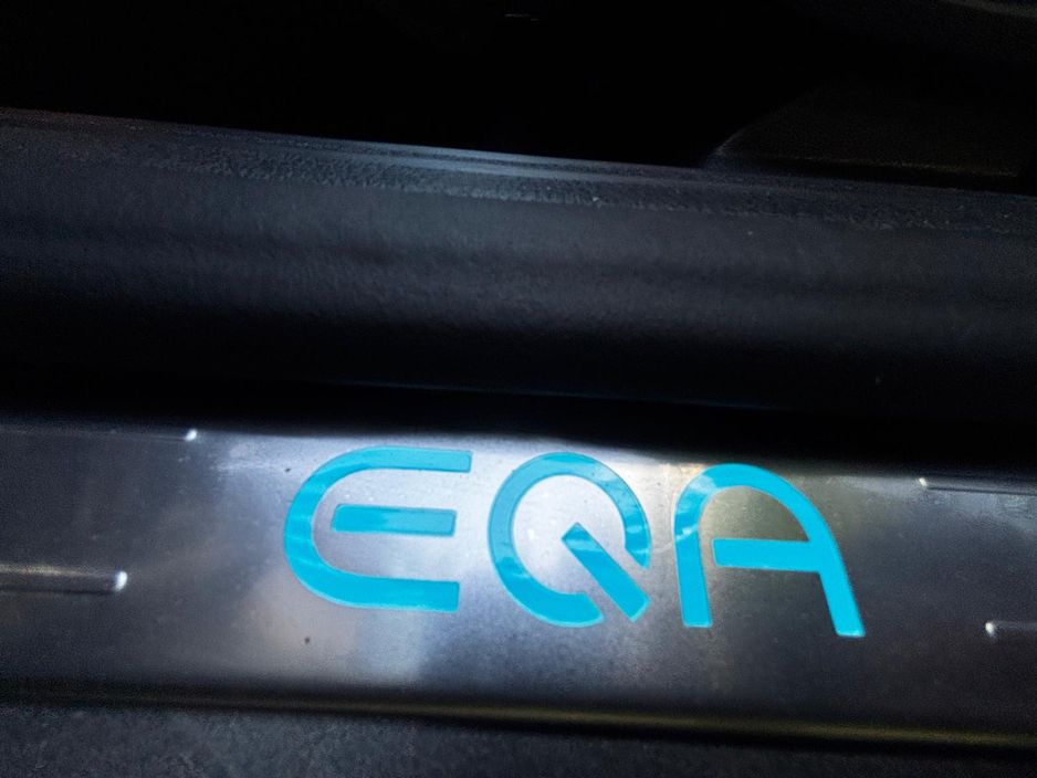 2025 Mercedes-Benz EQA