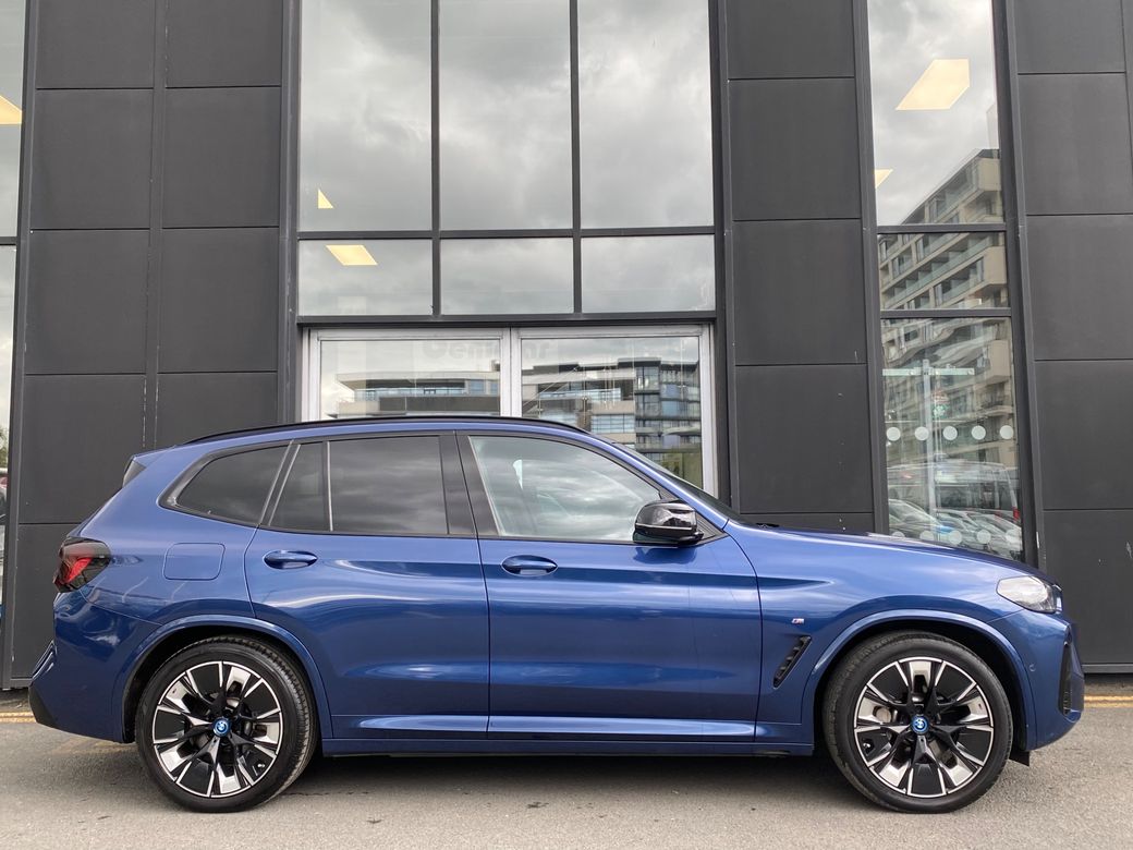 2024 BMW iX3
