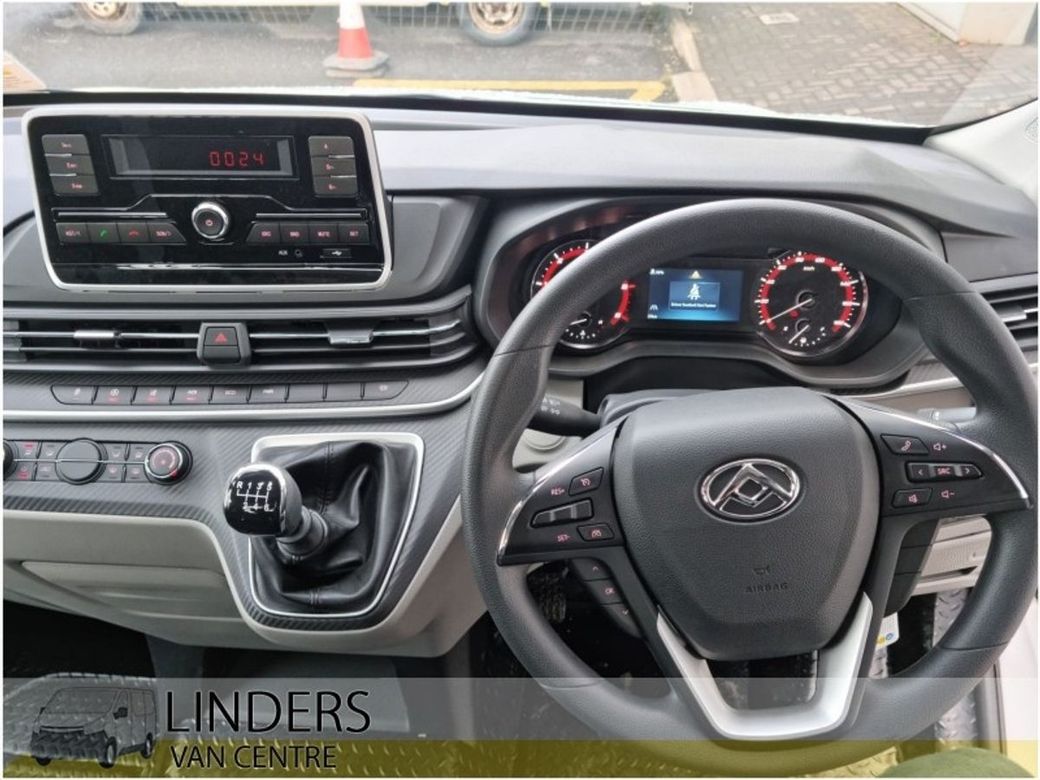 2025 Maxus Deliver 9