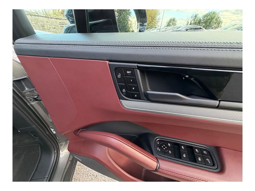 2024 Porsche Cayenne