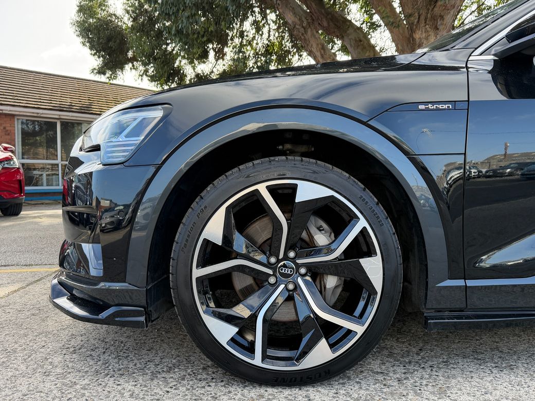 2022 Audi e-tron