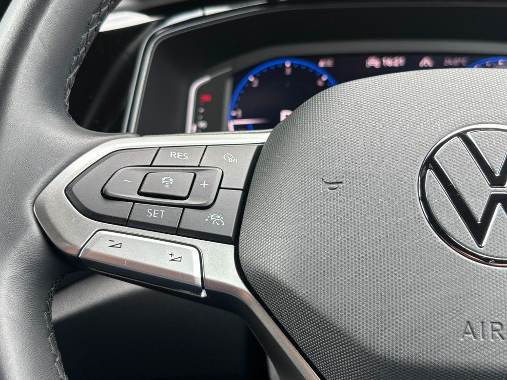 2024 Volkswagen T-Roc
