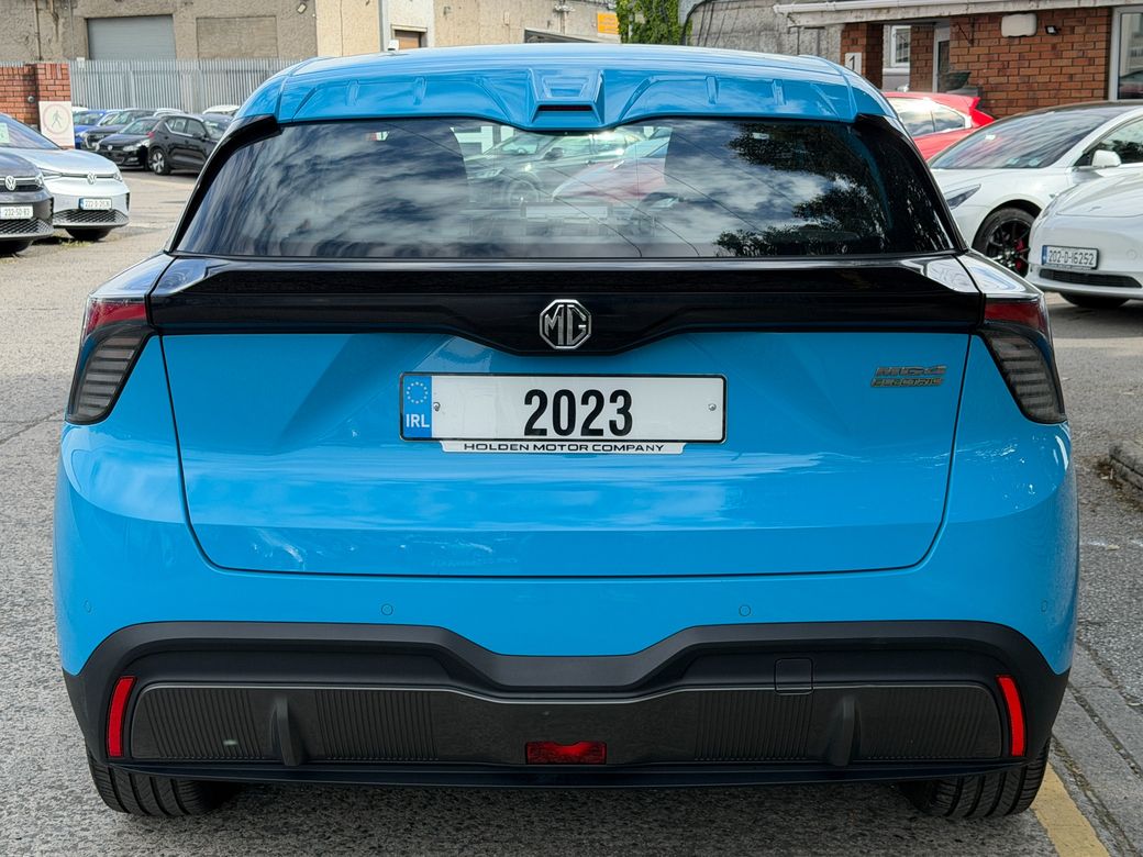 2023 MG MG4