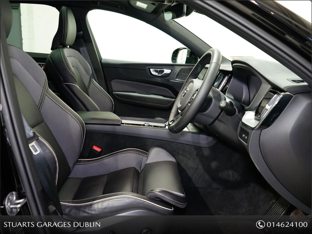2025 Volvo XC60