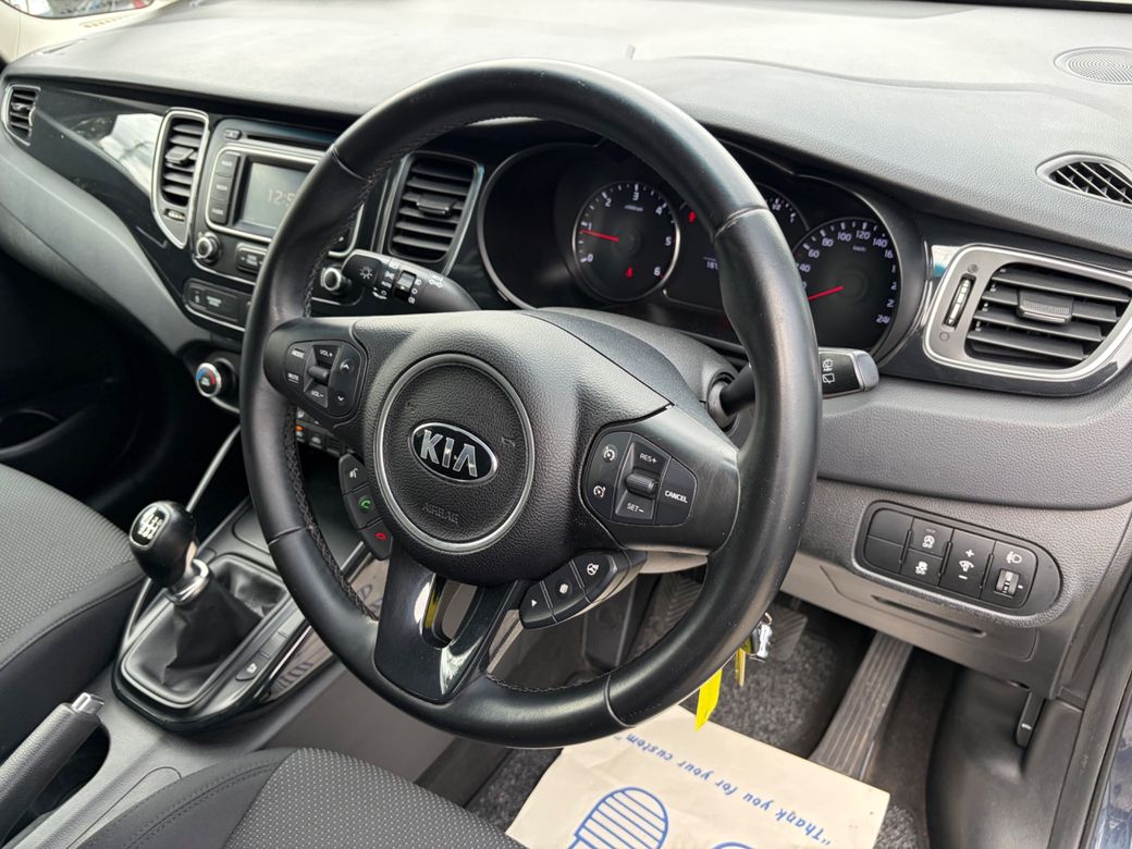 2016 Kia Carens