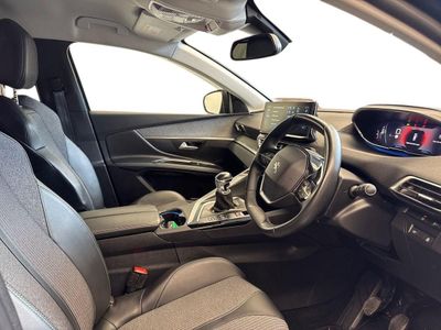 2021 Peugeot 5008