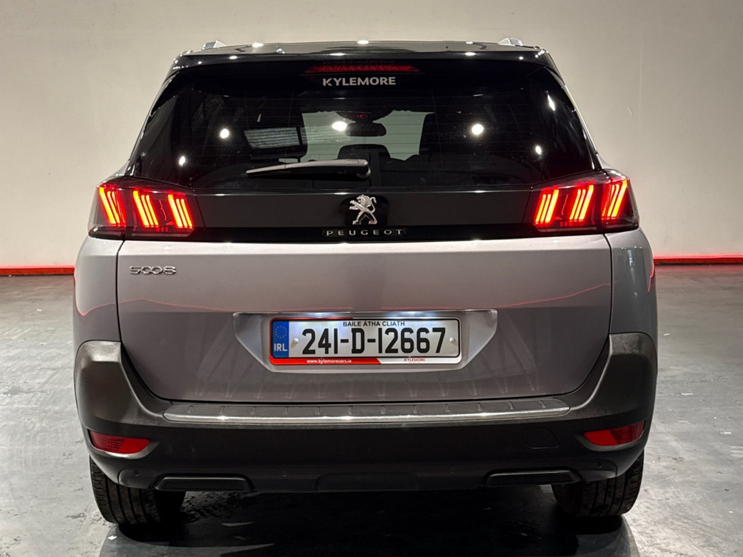 2024 Peugeot 5008