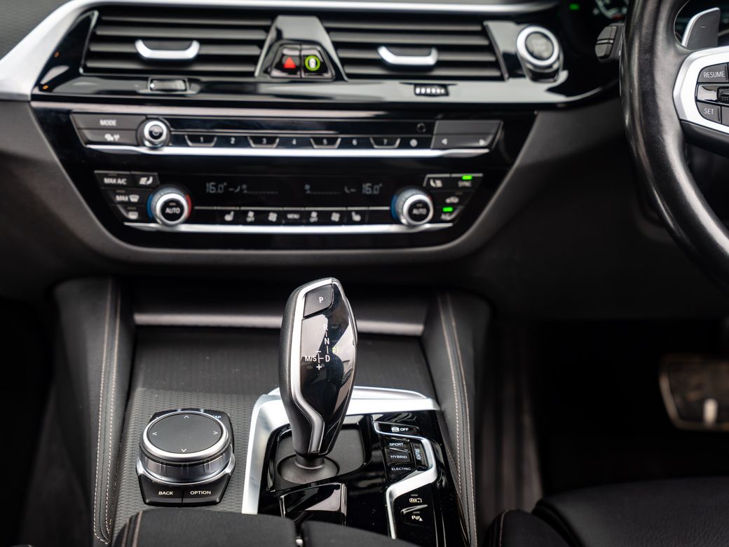 2022 BMW 5 Series