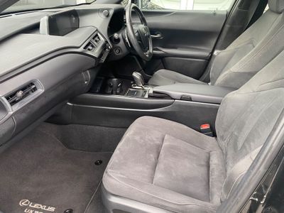 2023 Lexus UX 300e