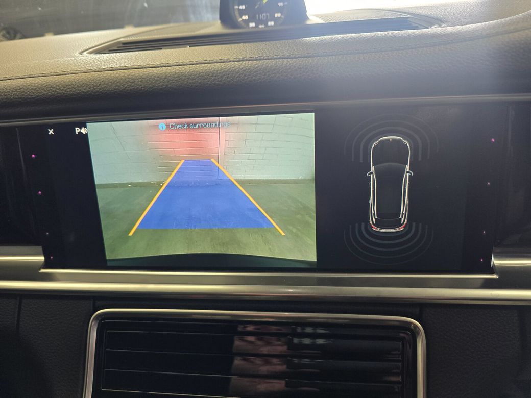 2018 Porsche Panamera