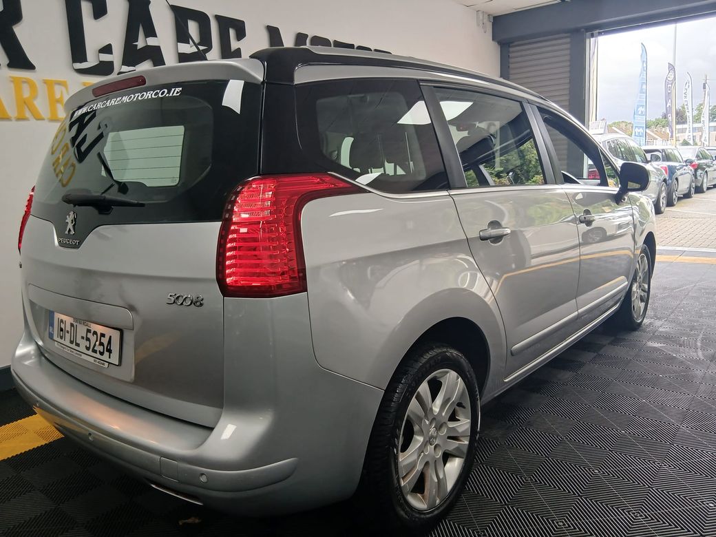 2016 Peugeot 5008