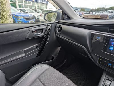 2016 Toyota Auris
