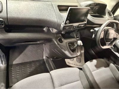 2023 Peugeot Partner