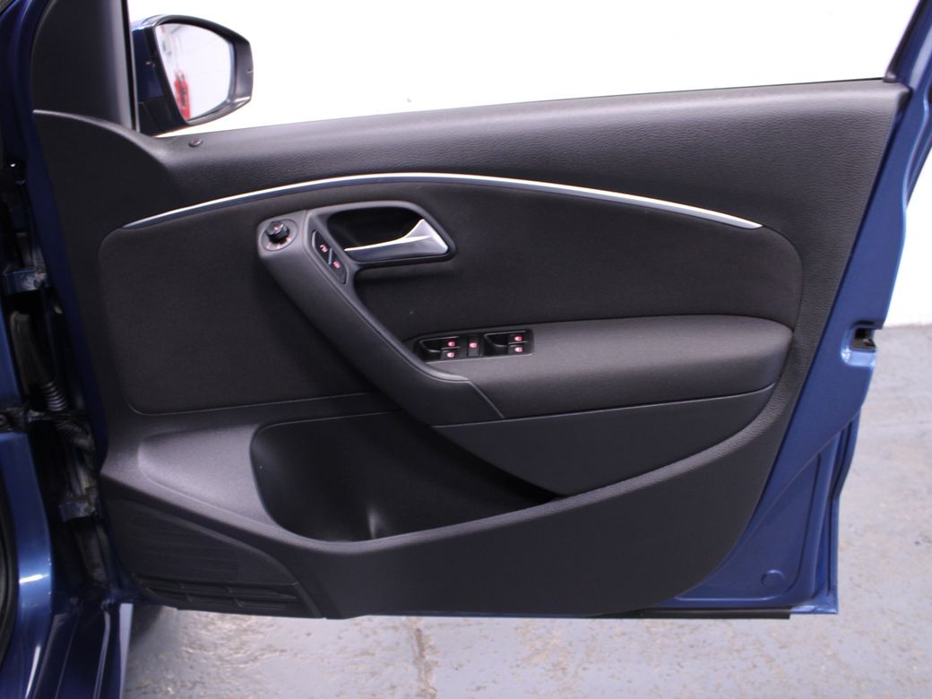 2017 Volkswagen Polo