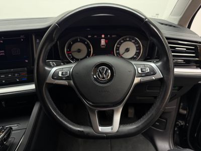 2019 Volkswagen Touareg