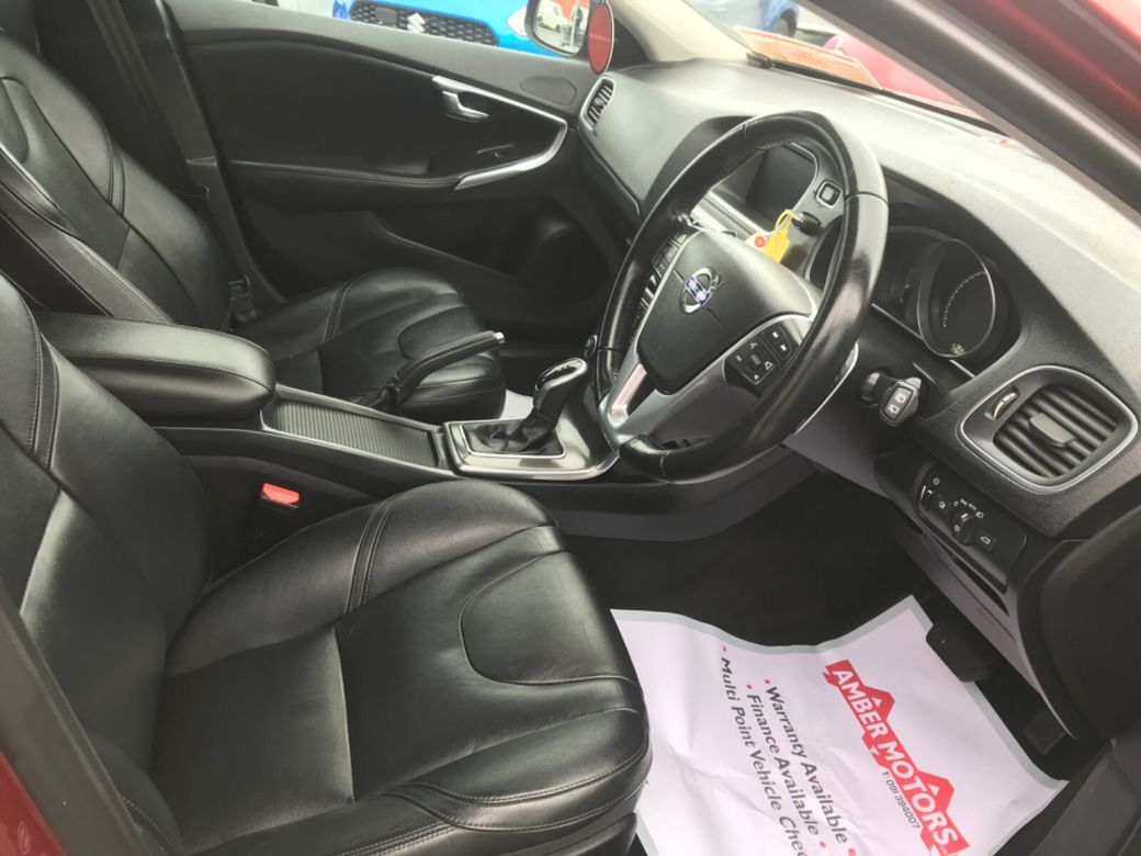 2016 Volvo V40