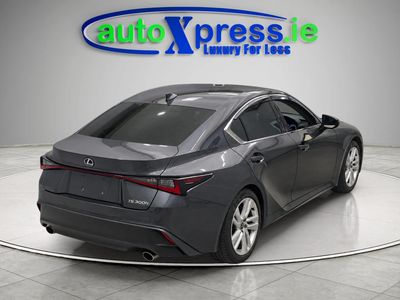 2023 Lexus IS 300h