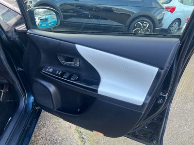 2018 Toyota Prius Alpha