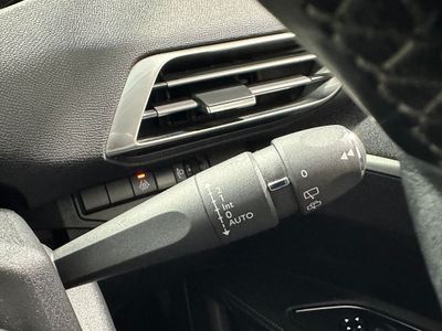 2021 Peugeot 5008