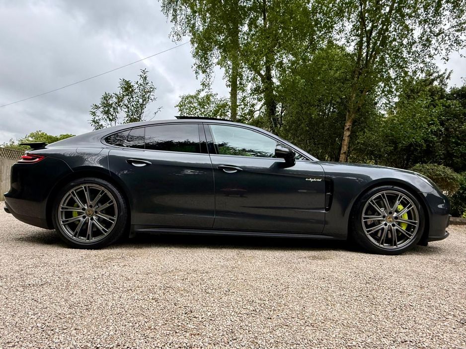 2019 Porsche Panamera