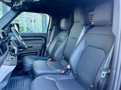 2025 Land Rover Defender