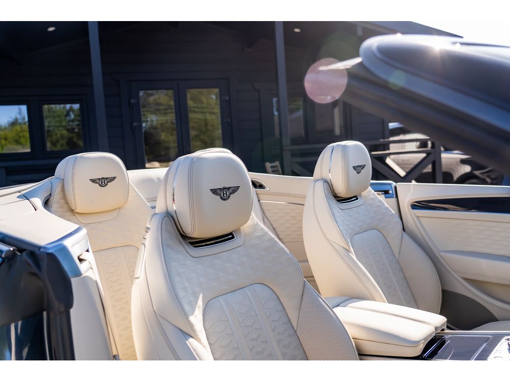 2025 Bentley Continental
