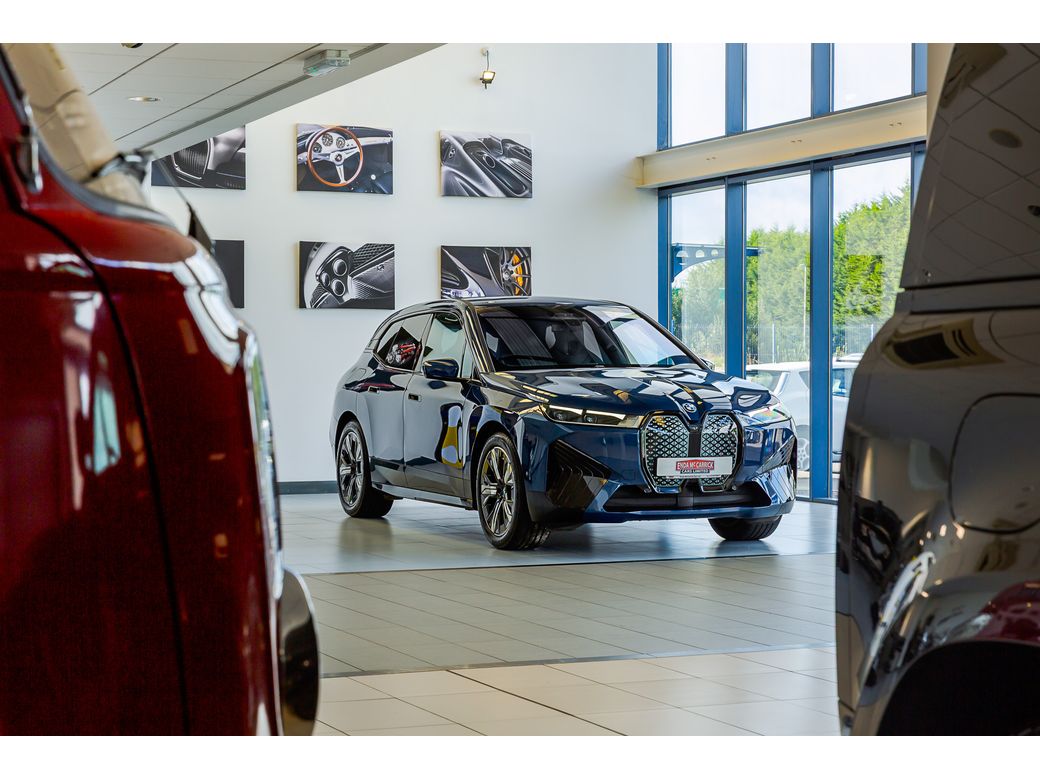 2023 BMW iX