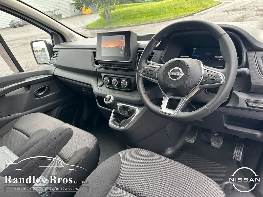 2025 Nissan Primastar