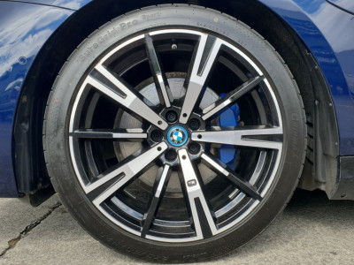 2024 BMW 530