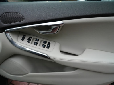 2016 Volvo V40 Cross Country
