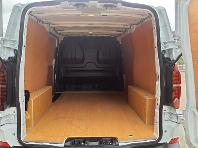 2025 Volkswagen Transporter