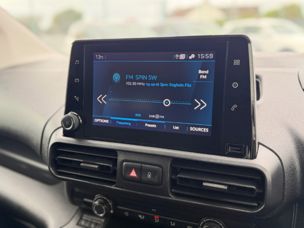 2022 Peugeot Partner