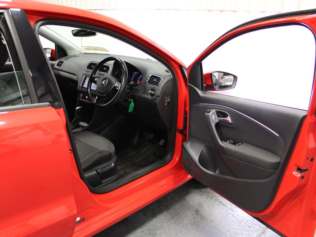 2017 Volkswagen Polo