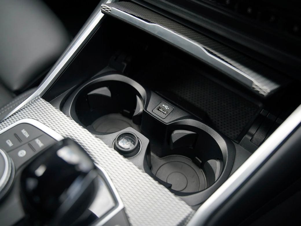 2022 BMW 330