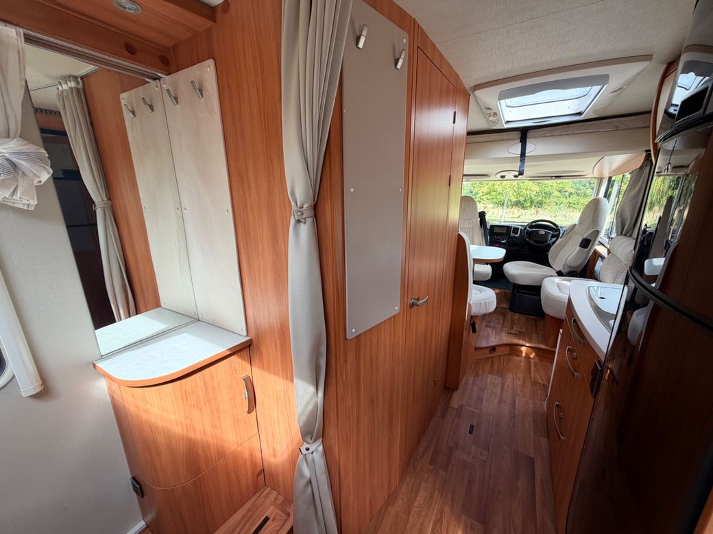 2015 HYMER  EXSIS- I EX 698 