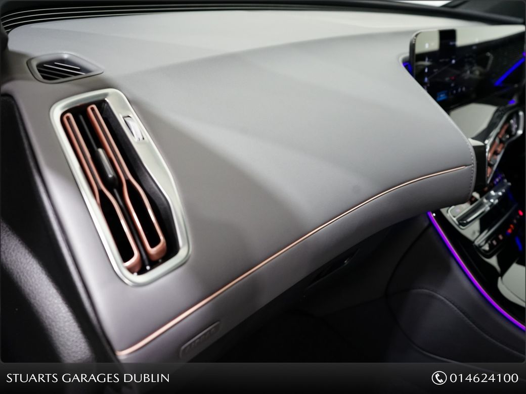 2023 Mercedes-Benz EQC