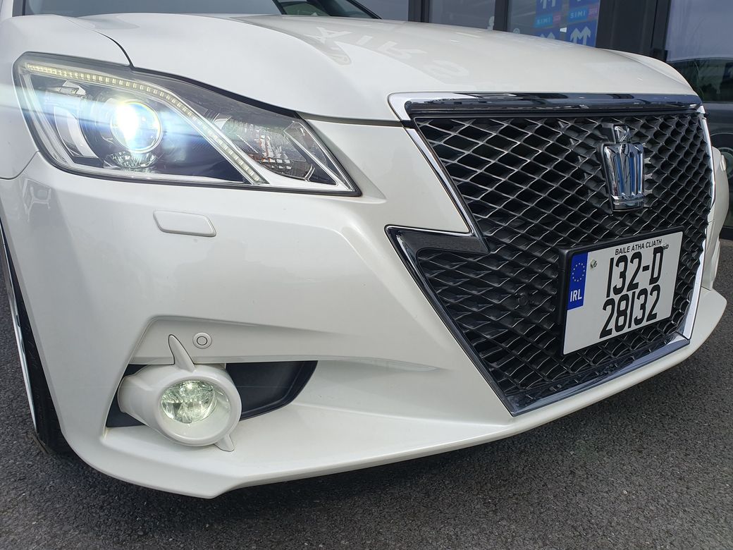 2013 Toyota Crown