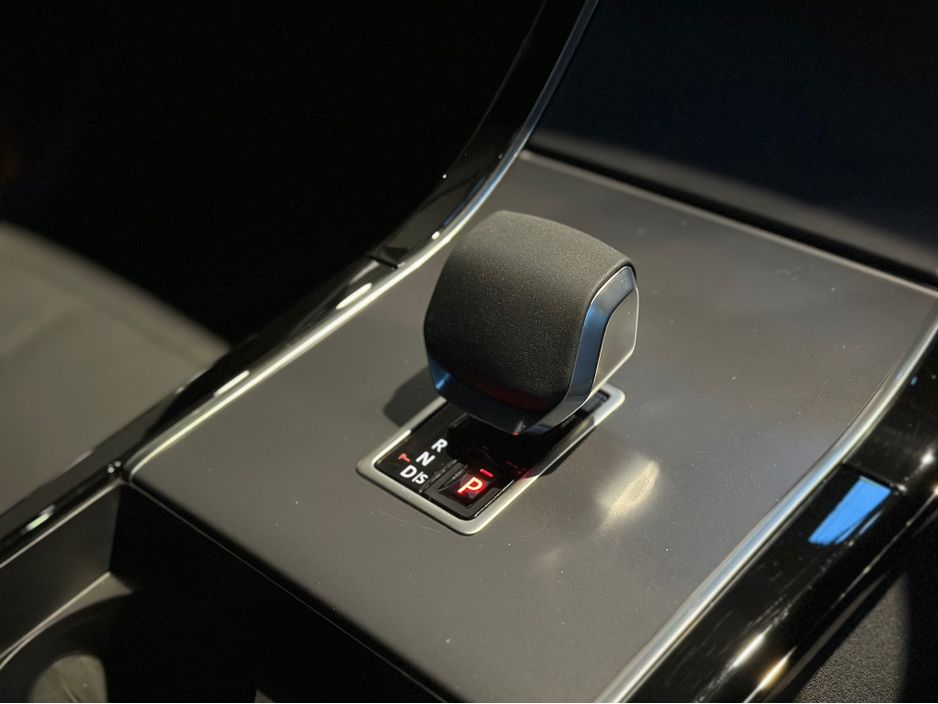 2023 Land Rover Range Rover Velar