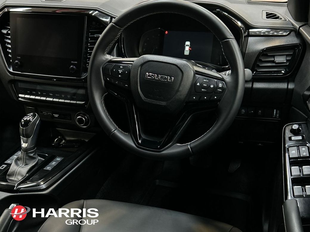 2026 Black Isuzu D-MAX