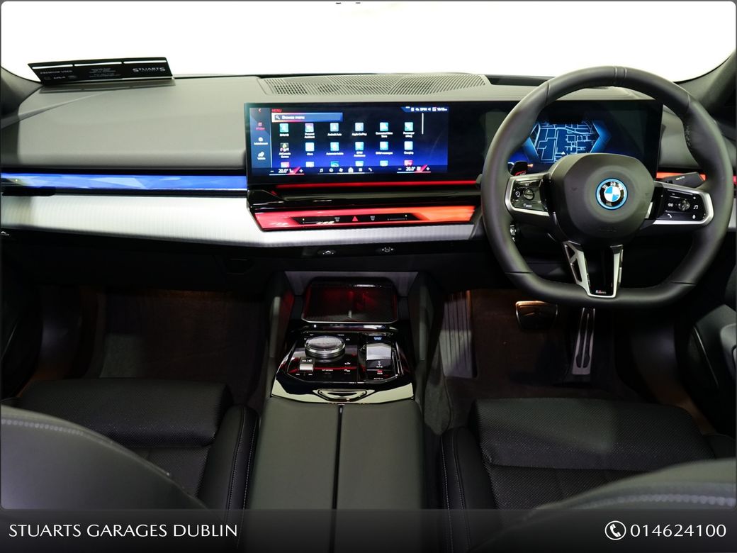 2025 BMW i5