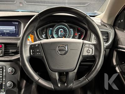 2018 Volvo V40