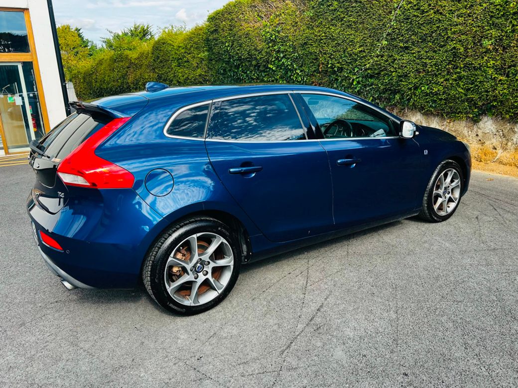 2015 Volvo V40