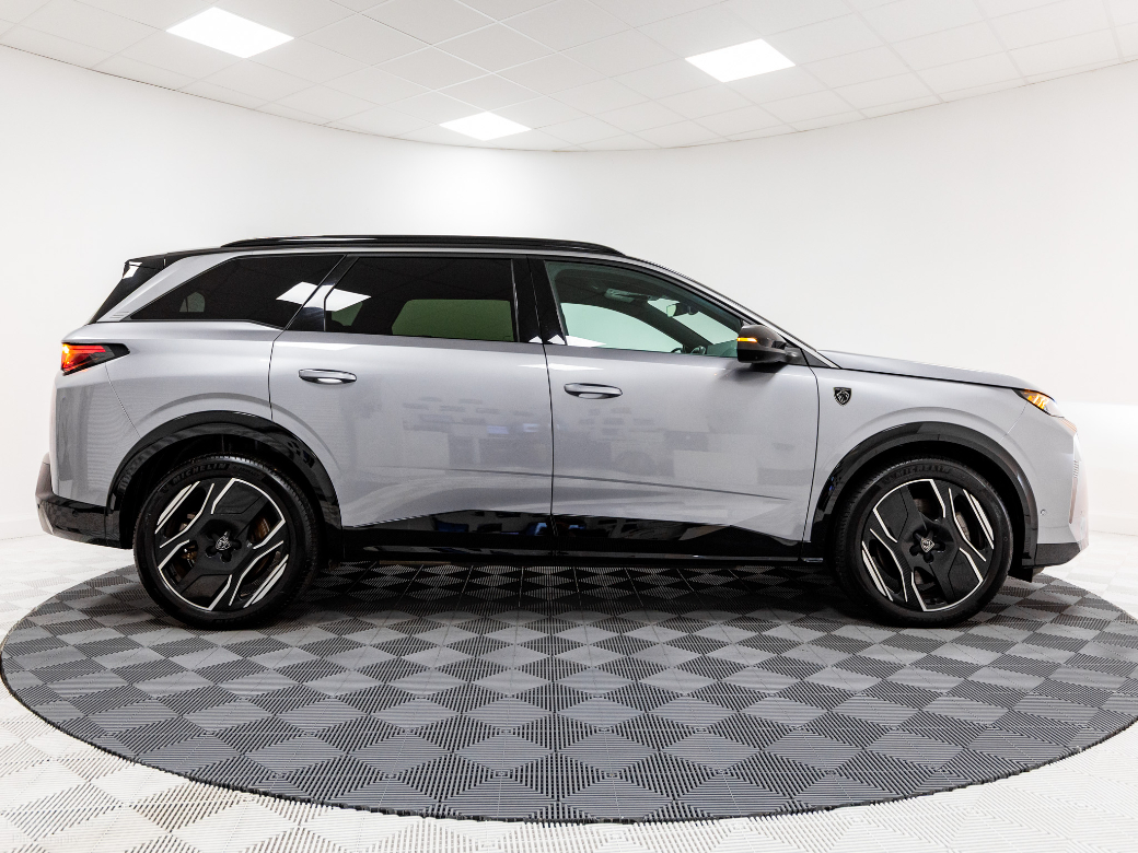 2024 Peugeot 5008