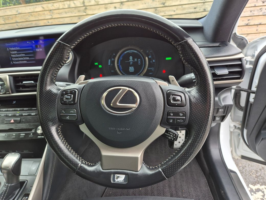 2017 Lexus IS 300h
