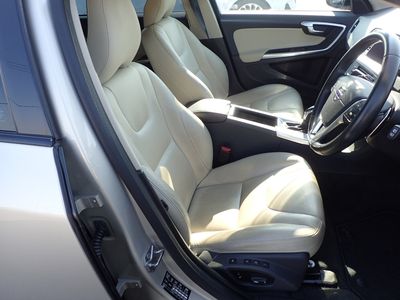 2017 Volvo V60 Cross Country