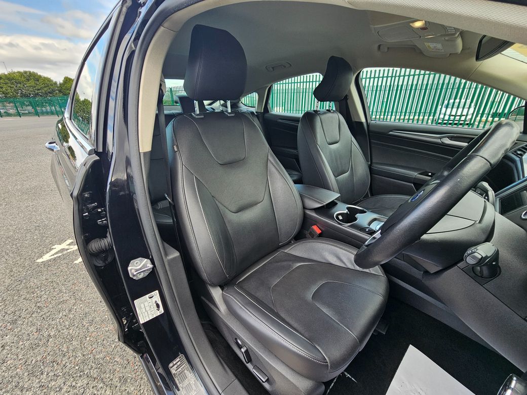 2021 Ford Mondeo