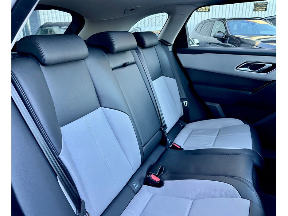 2025 Land Rover Range Rover Velar