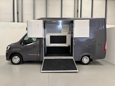 2020 Renault Master