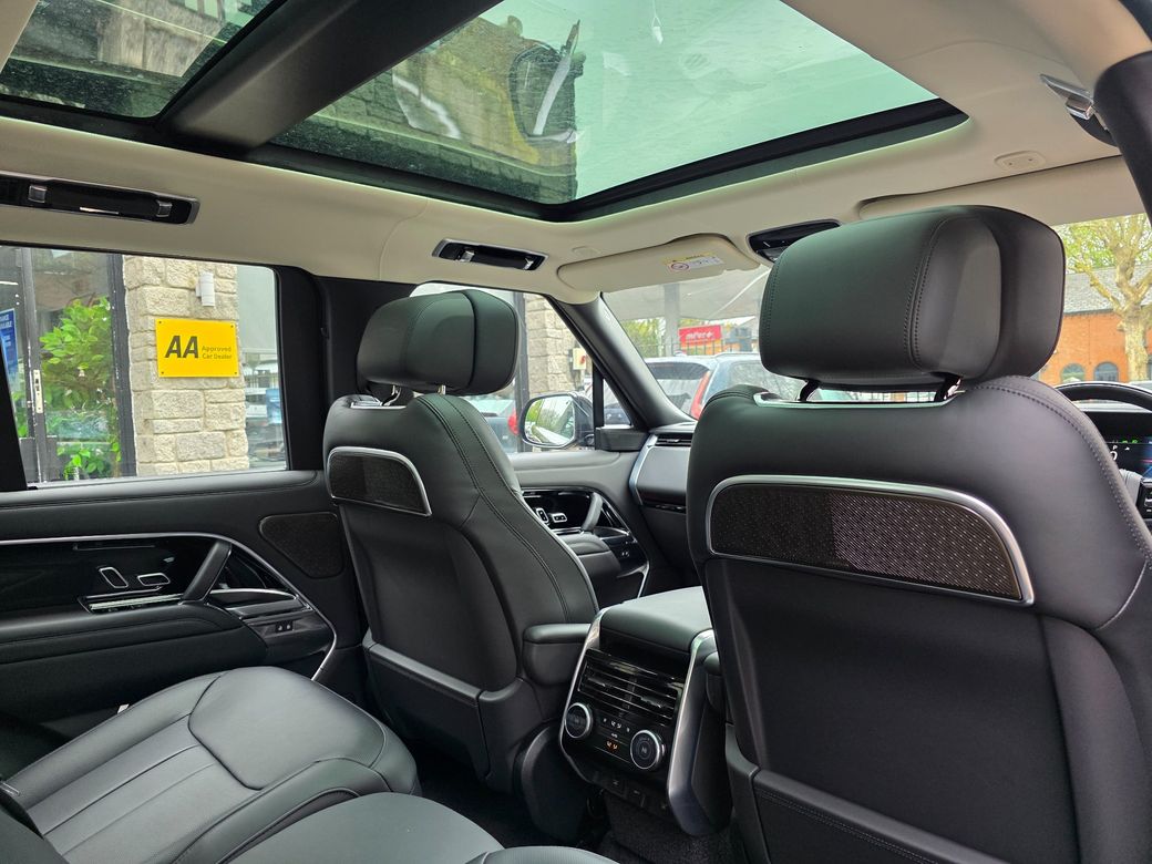 2025 Land Rover Range Rover