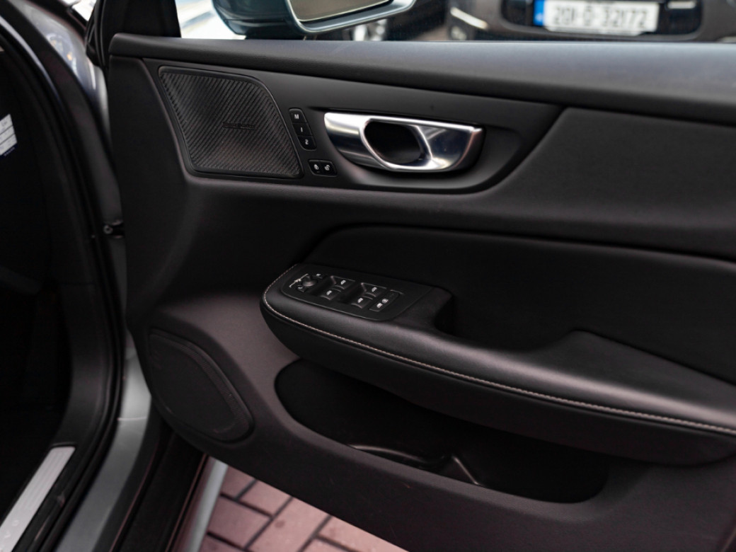2021 Volvo V60